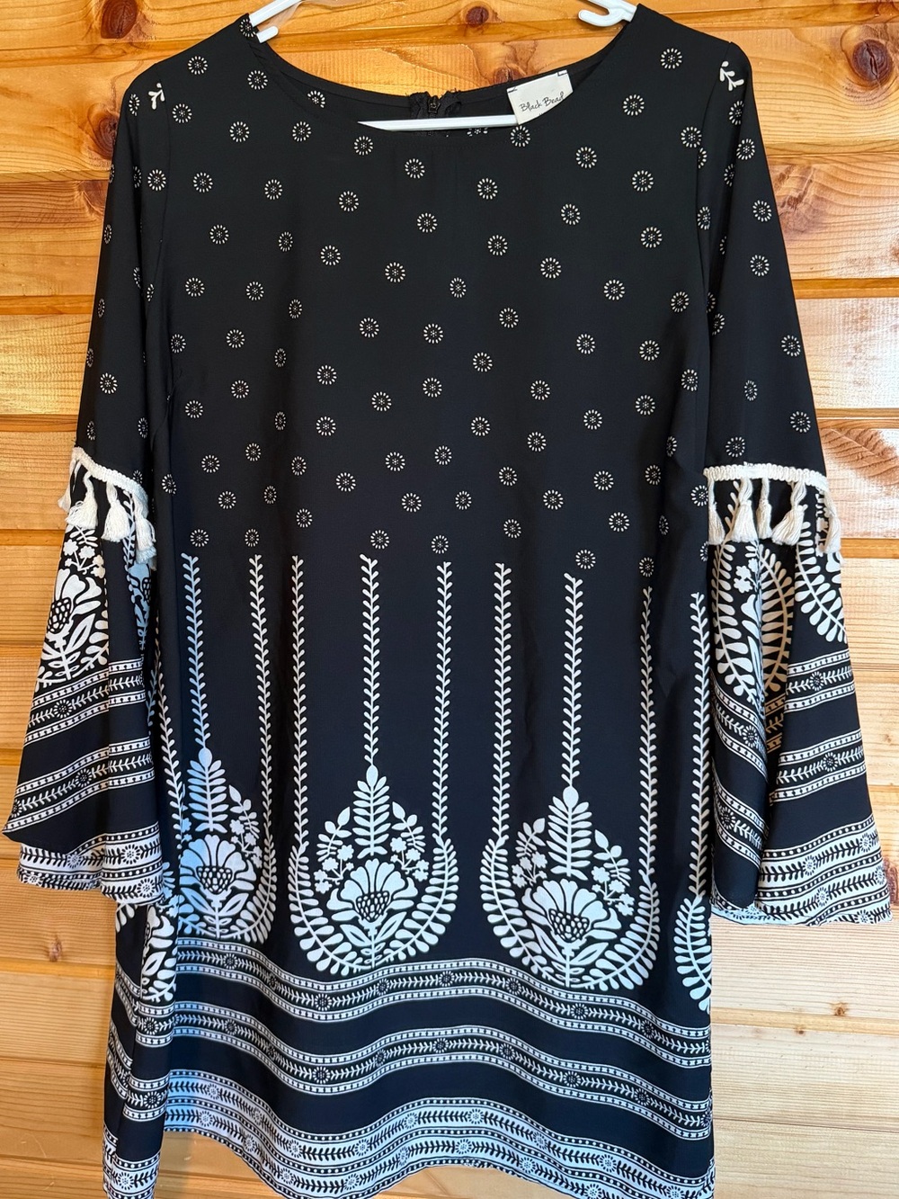 Black Bead Black and White Printed Bell-Sleeve Tunic/Mini Dress Size Large
